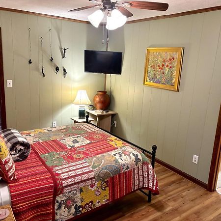 The Iris Garden Downtown Cottages And Suites Nashville Δωμάτιο φωτογραφία
