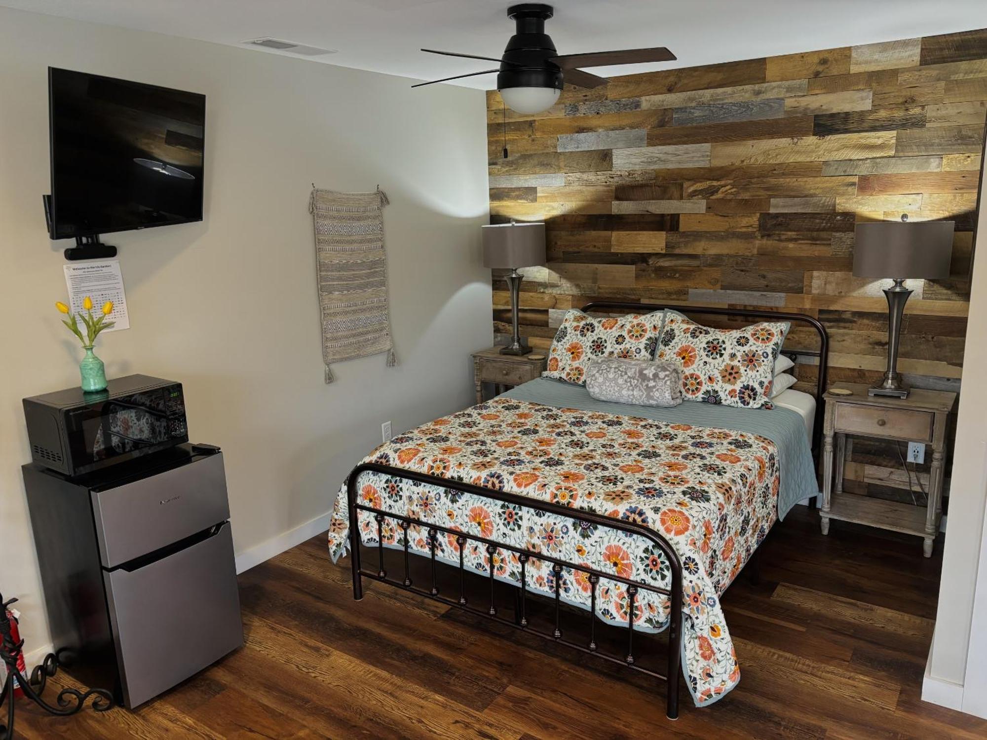 The Iris Garden Downtown Cottages And Suites Nashville Δωμάτιο φωτογραφία